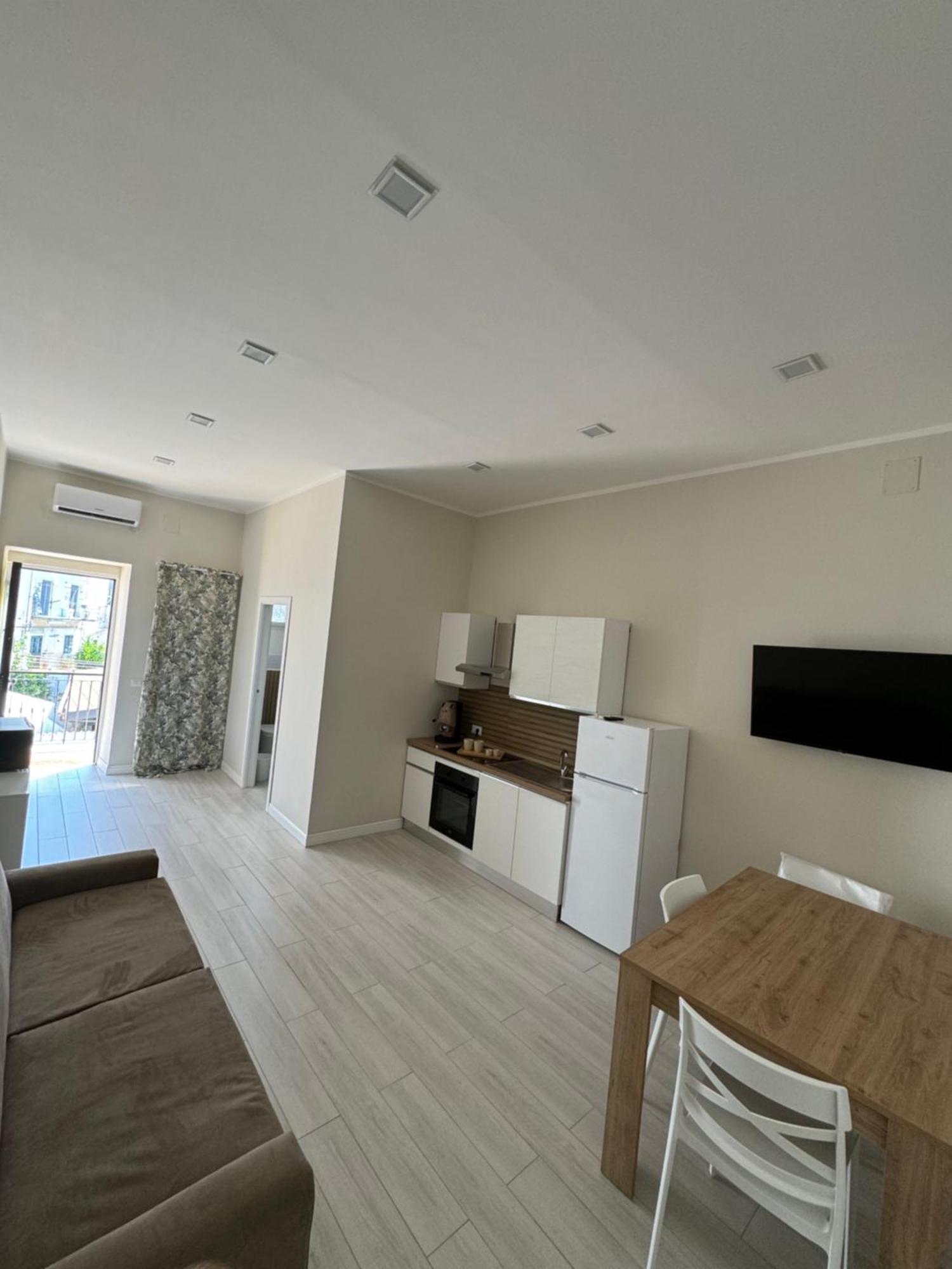 דירות נאפולי Airport House מראה חיצוני תמונה